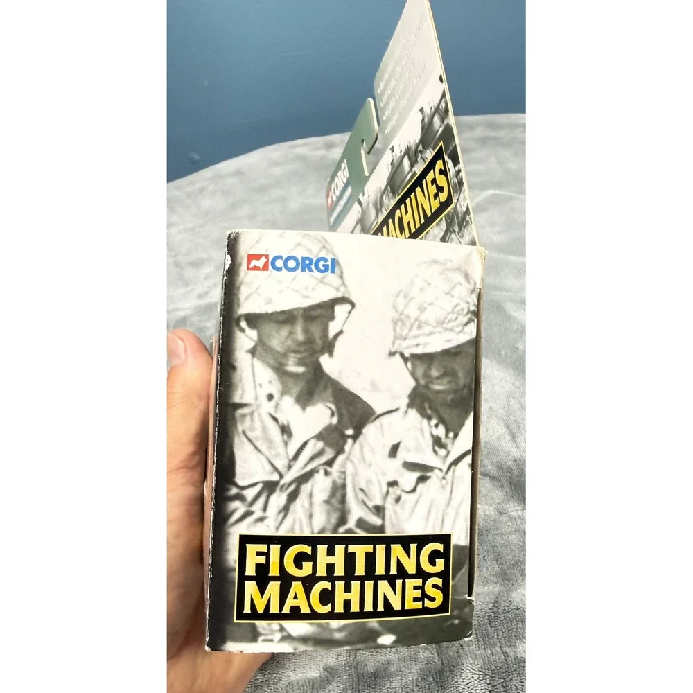 Corgi Fighting Machines Willys Jeep Vietnam Tour of Duty Diecast 187